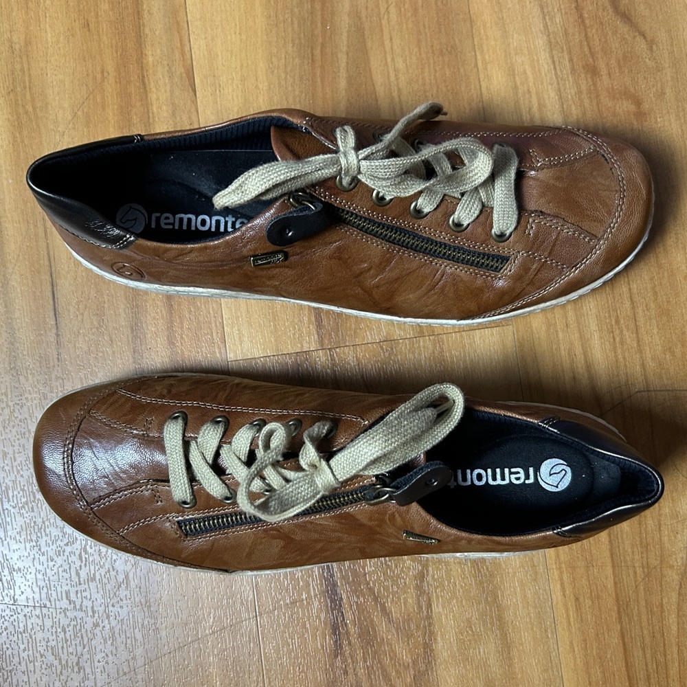 Remonte Brown and‎ Black Sneakers with Zipper Detail - Picture 13 of 16
